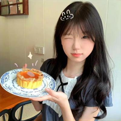 王家欣